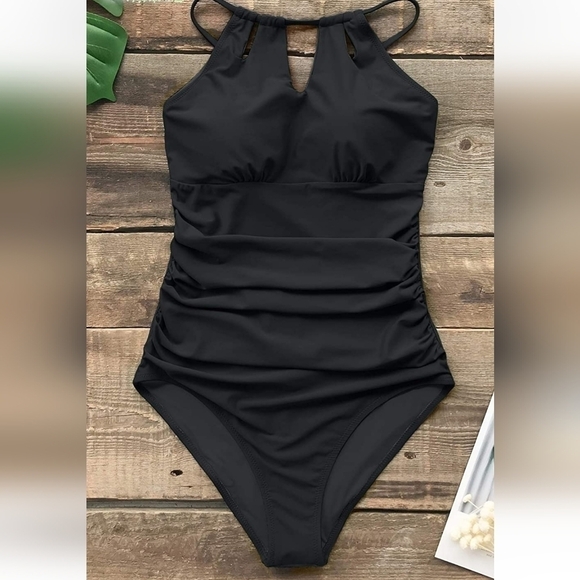 New! Classic black swimsuit spaghetti straps vacation beach pool Size small - Picture 1 of 8